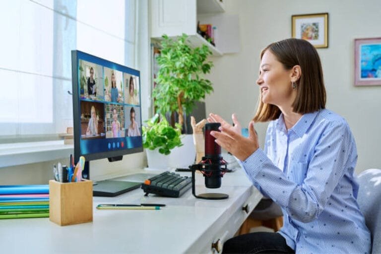Révolution du Télétravail : Comment l'IA façonne notre façon de travailler ?
