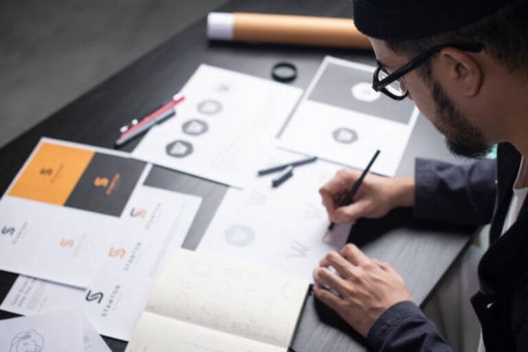 Top 7 des meilleurs générateurs de logos gratuits en France