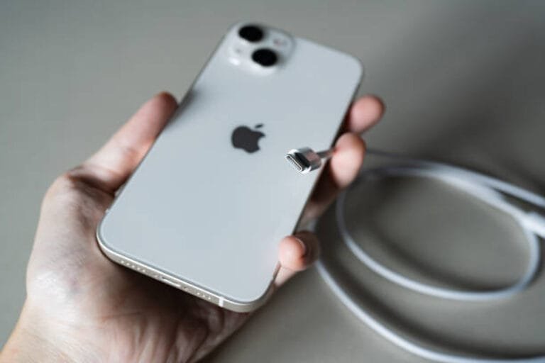 L'iPhone 15 Pro : découvrir toutes les caractéristiques sur le dernier modèle d'Apple