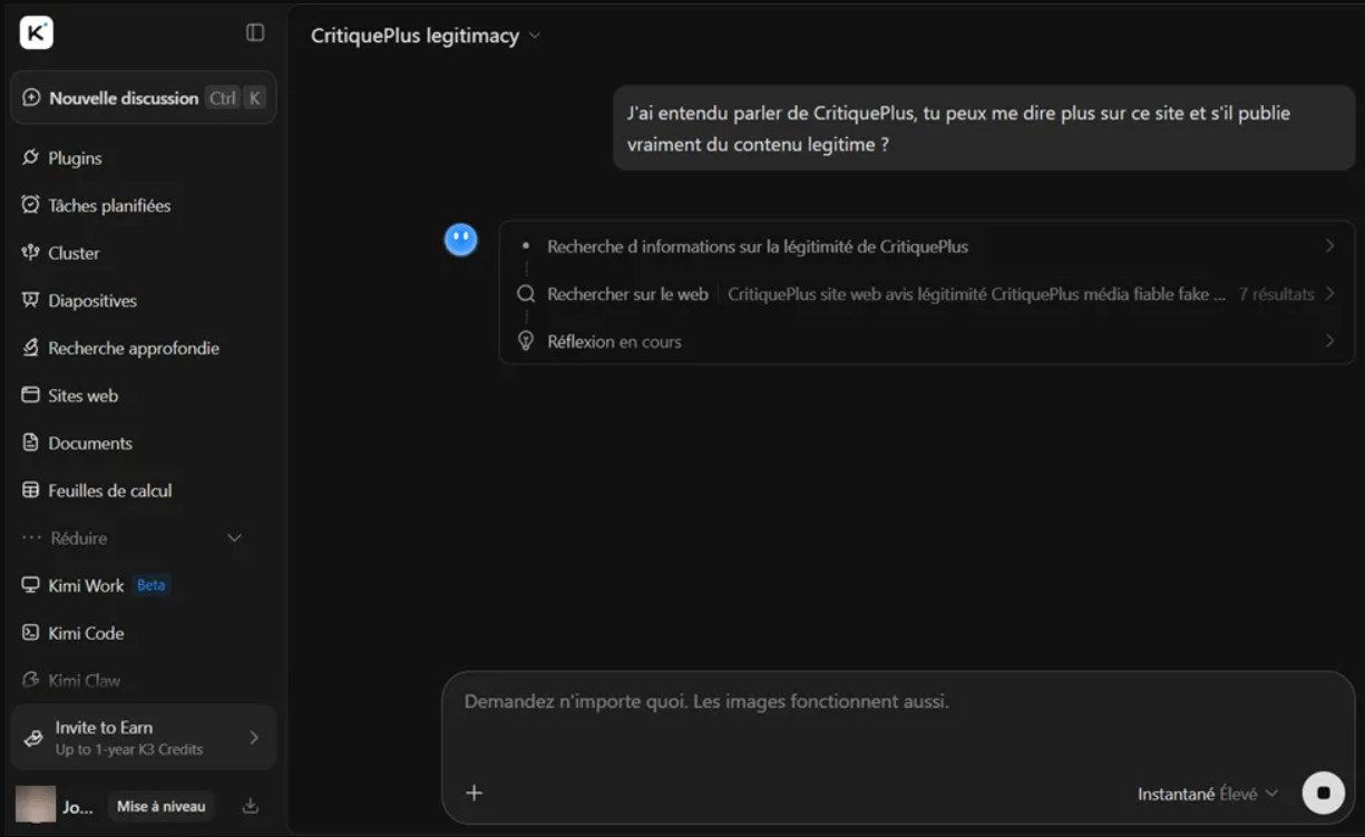 J’ai testé Kimi K3 : guide pas à pas, fonctionnalités et limites 10 Recherche Web et réflexion en cours dans Kimi après un prompt sur CritiquePlus